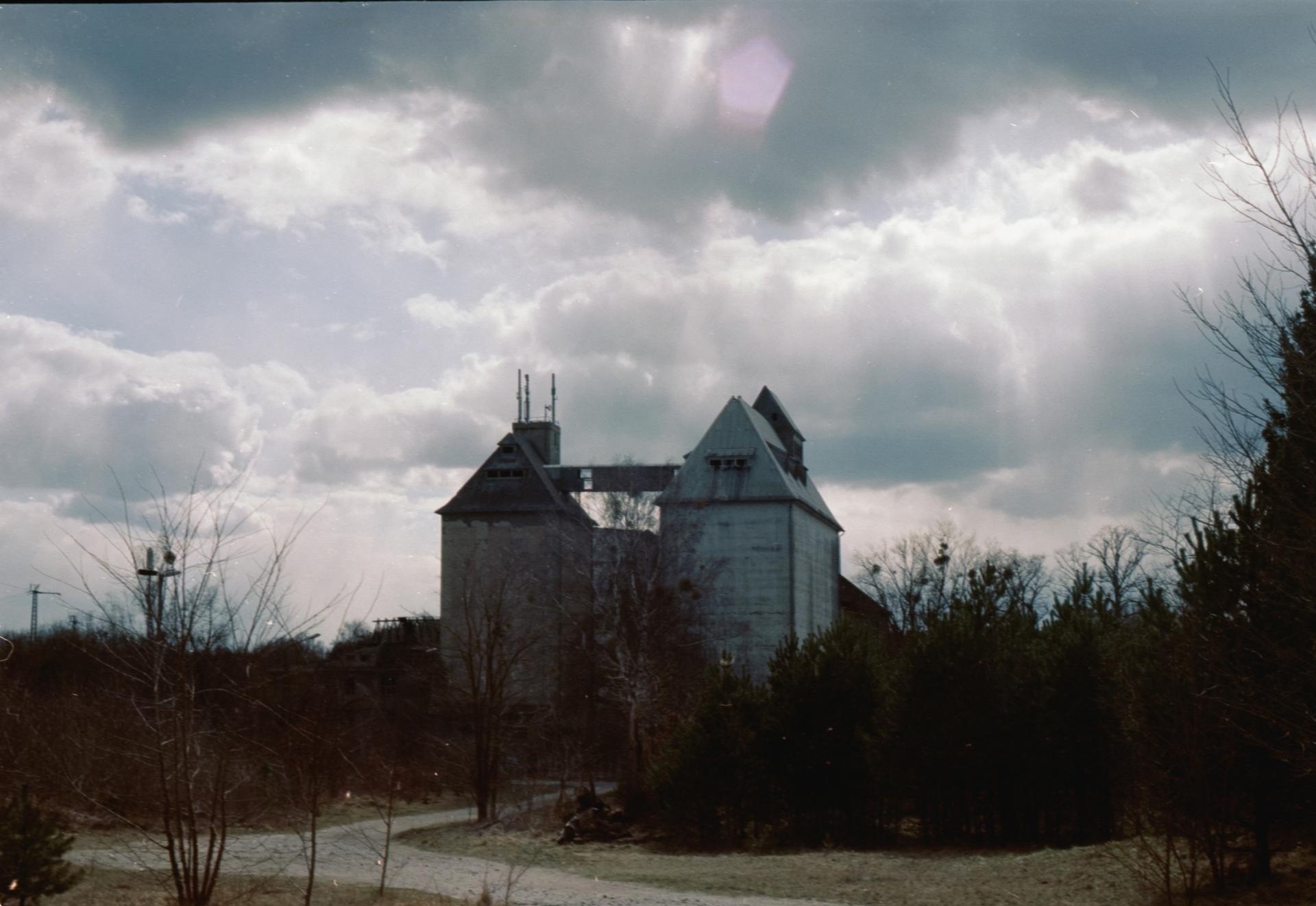 Thumbnail /2022 Brandenburg/Fürstenberg/Abandoned in der Ferne.jpg